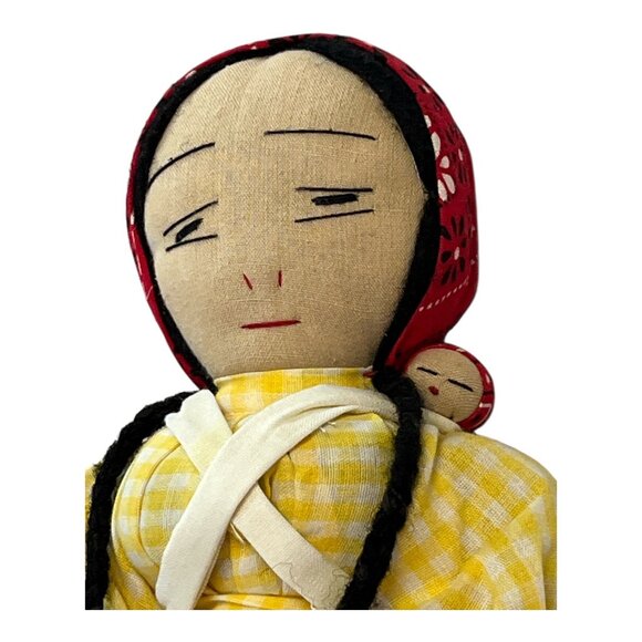 Vintage 1970s–80s Folk Art Cloth Doll with Baby – 13" Handmade Fabric Doll in Ye - Picture 2 of 5